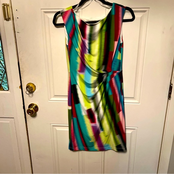 Susie Chin in 4P colorful stretchy midi dress. - Picture 1 of 3